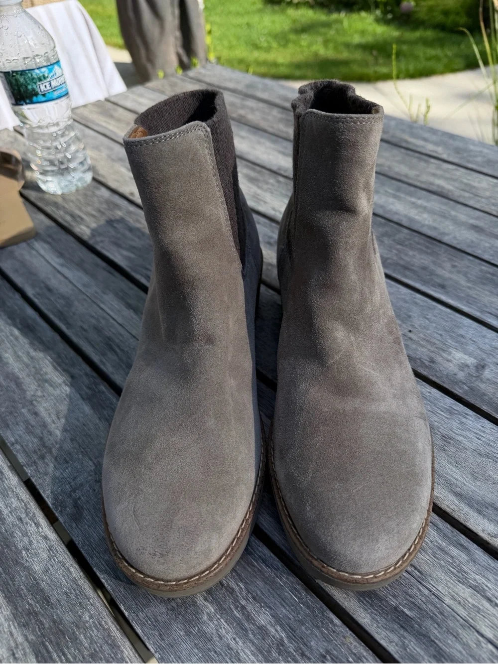 N/A classic taupe